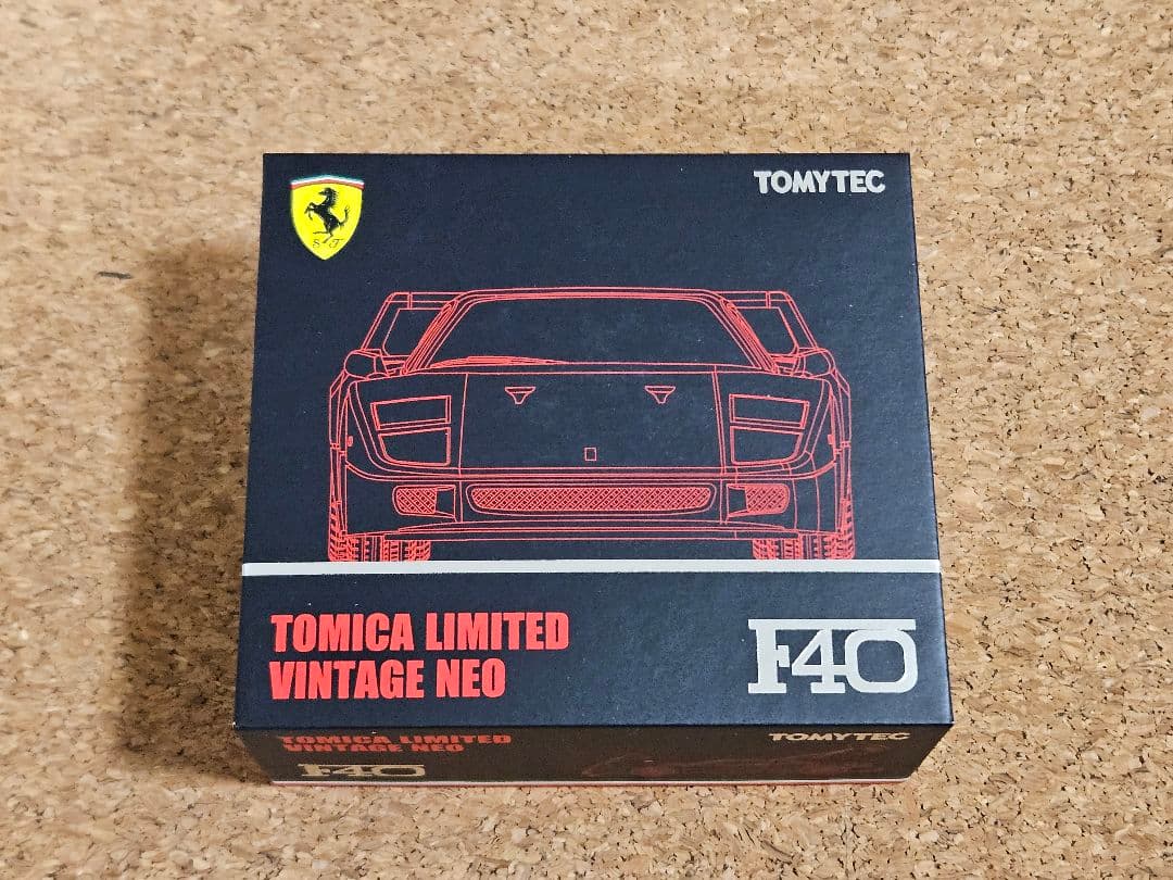 トミカリミテッドヴィンテージNEO フェラーリ F40 (赤)