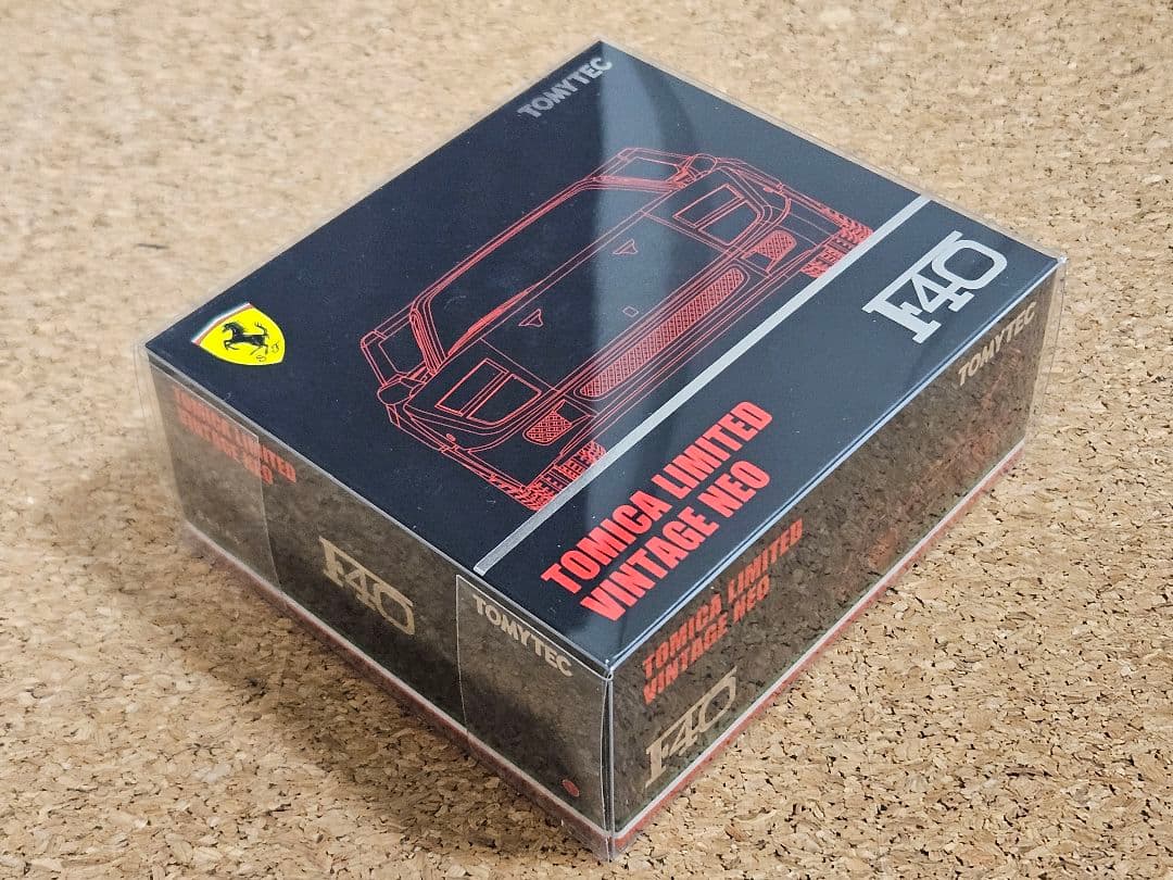 トミカリミテッドヴィンテージNEO フェラーリ F40 (赤)