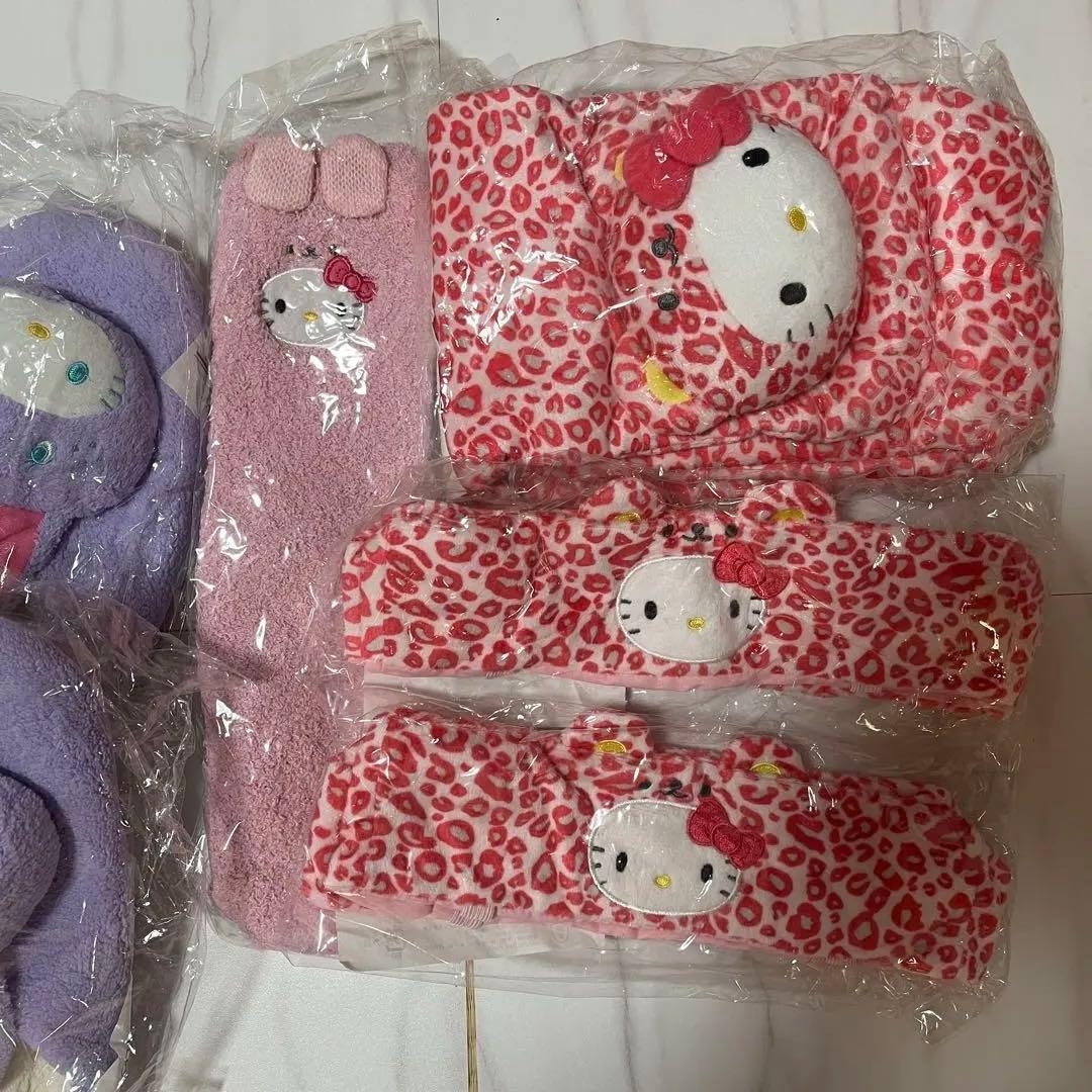 ハローキティ新品　ご当地キーホルダー　ボールペン　シール　プラモデル　限定 レア