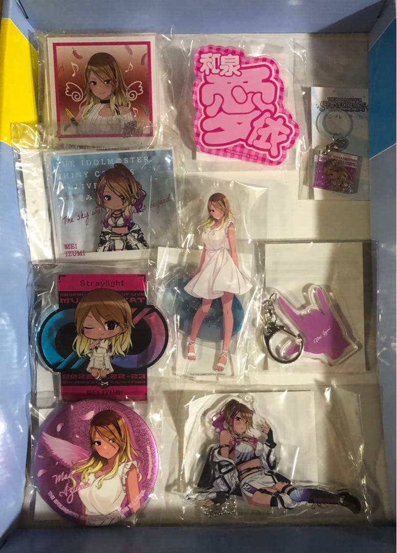 シャニマス　ストレイライト　和泉愛依　まとめ売り　アクリルスタンド　缶バッジ