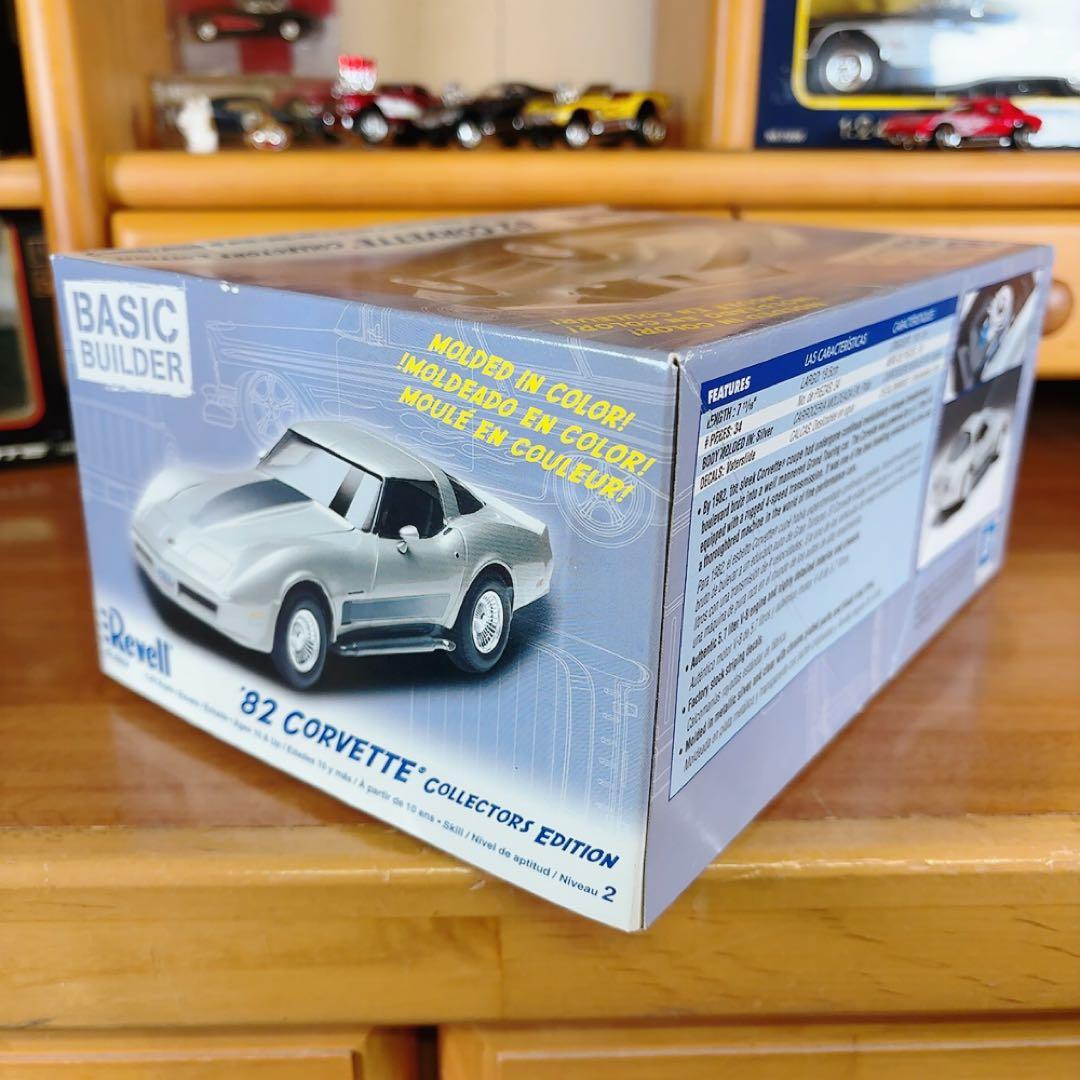 '82 Corvette コレクター 1:24 Revell レーベル