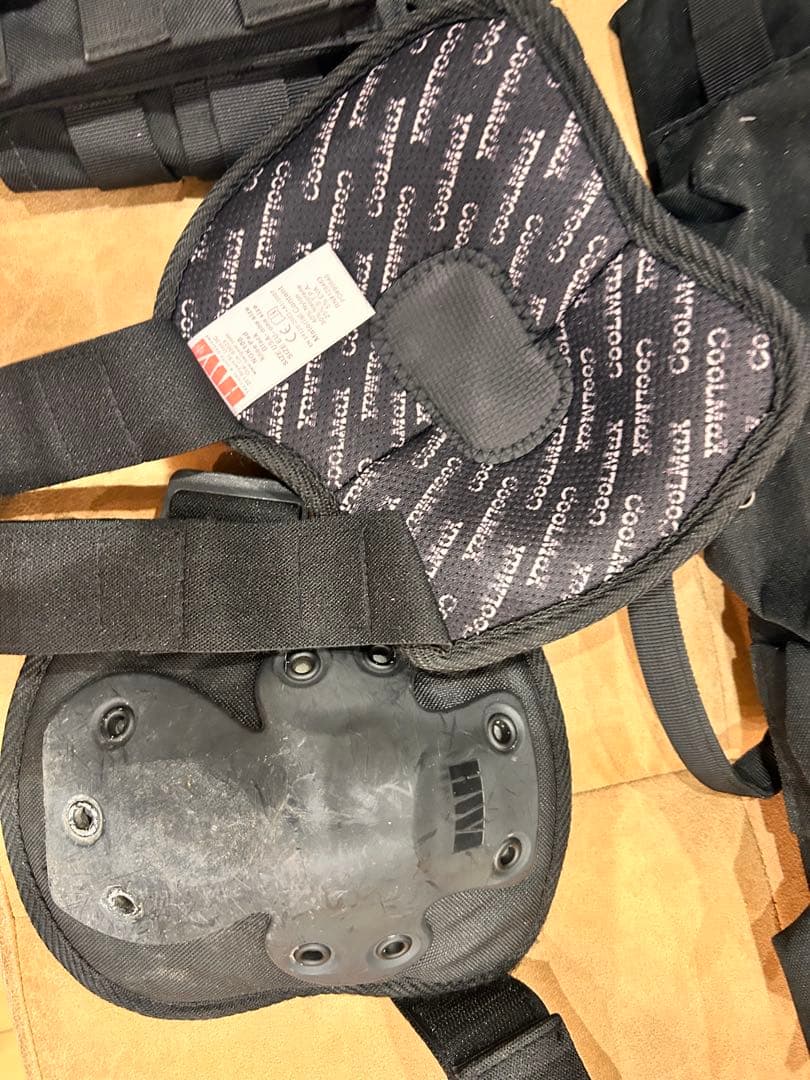 イーグルフォース　サバゲー　ベスト　まとめ売り　ホルスター　膝当て