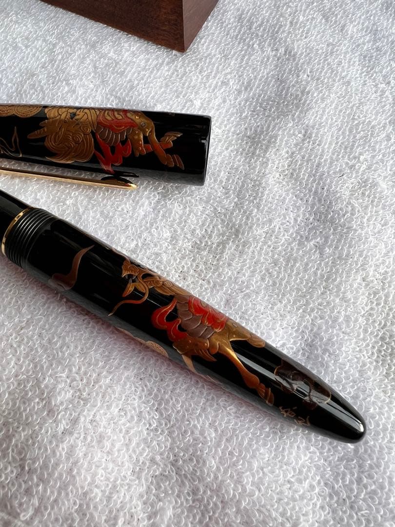セーラー万年筆蒔絵麒麟