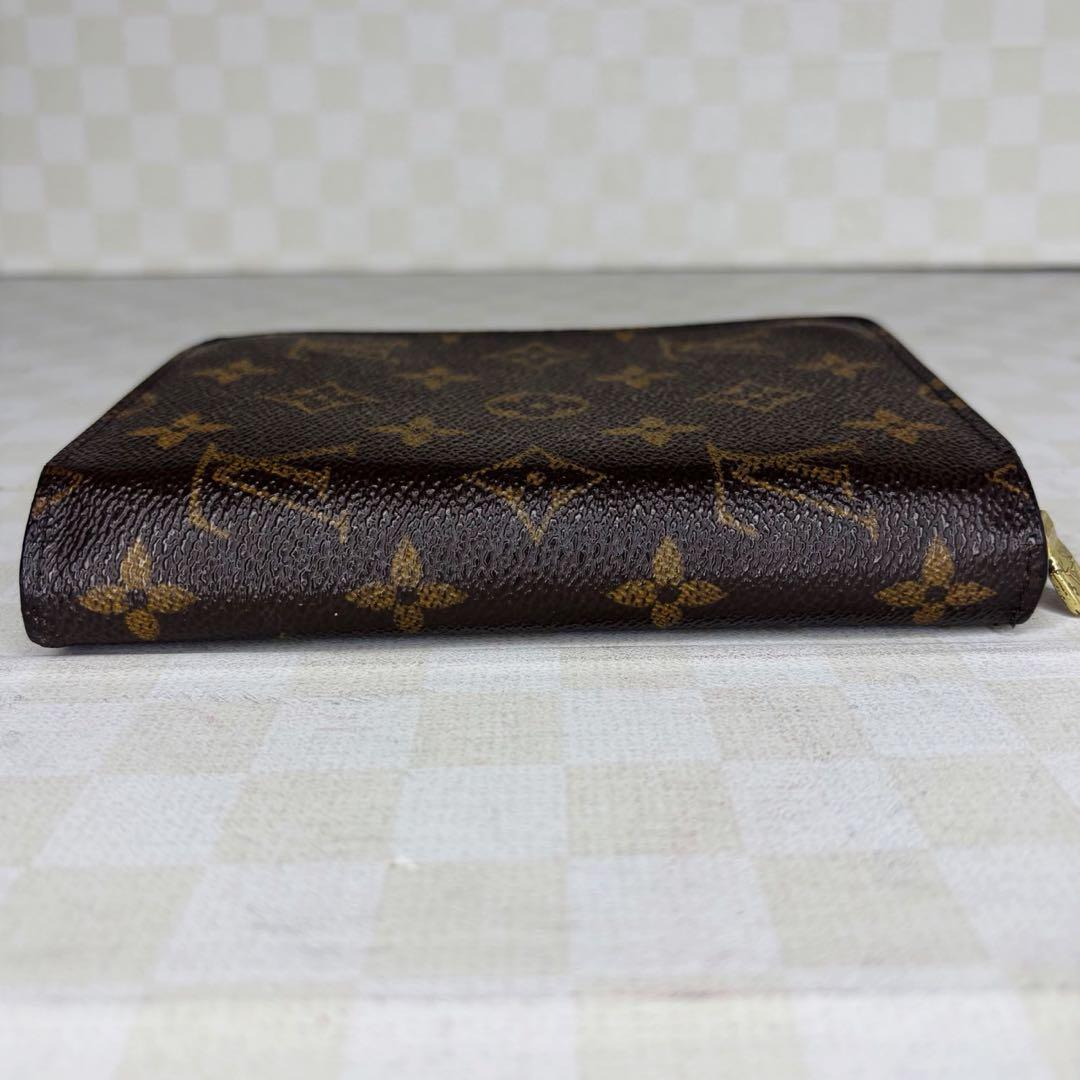 極上美品　LOUIS VUITTON ルイヴィトン　財布　二つ折り　M06