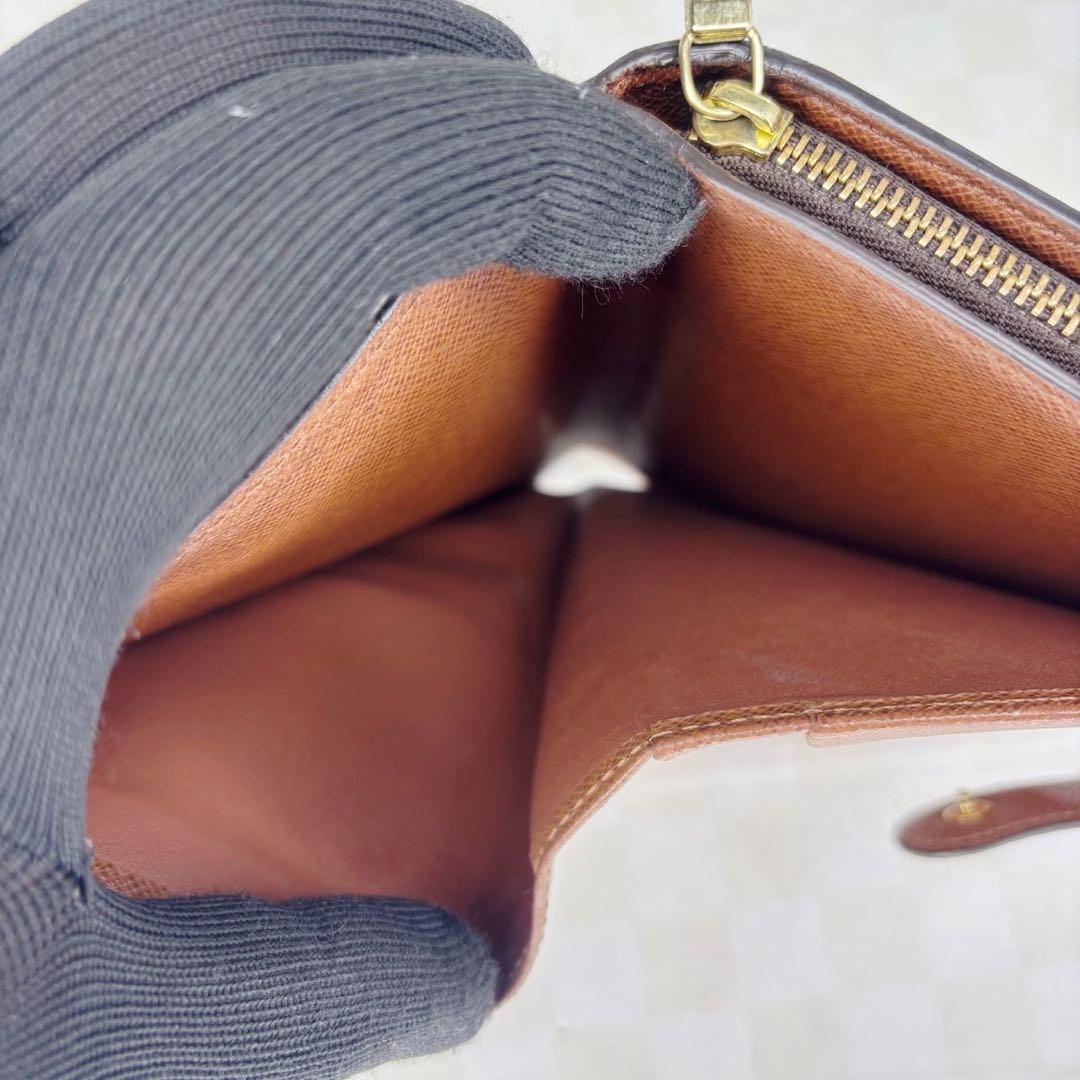 極上美品　LOUIS VUITTON ルイヴィトン　財布　二つ折り　M06