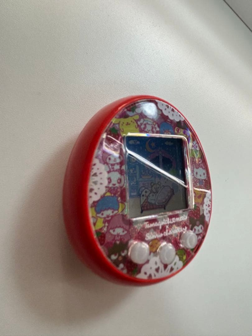 ねこ　動作確認済　たまごっち　みーつサンリオコラボ　赤色