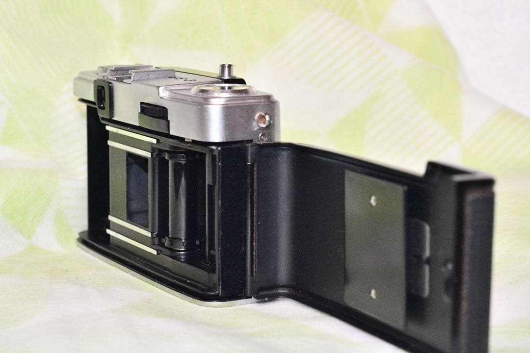 《動作品》OLYMPUS PEN EE-3 a390