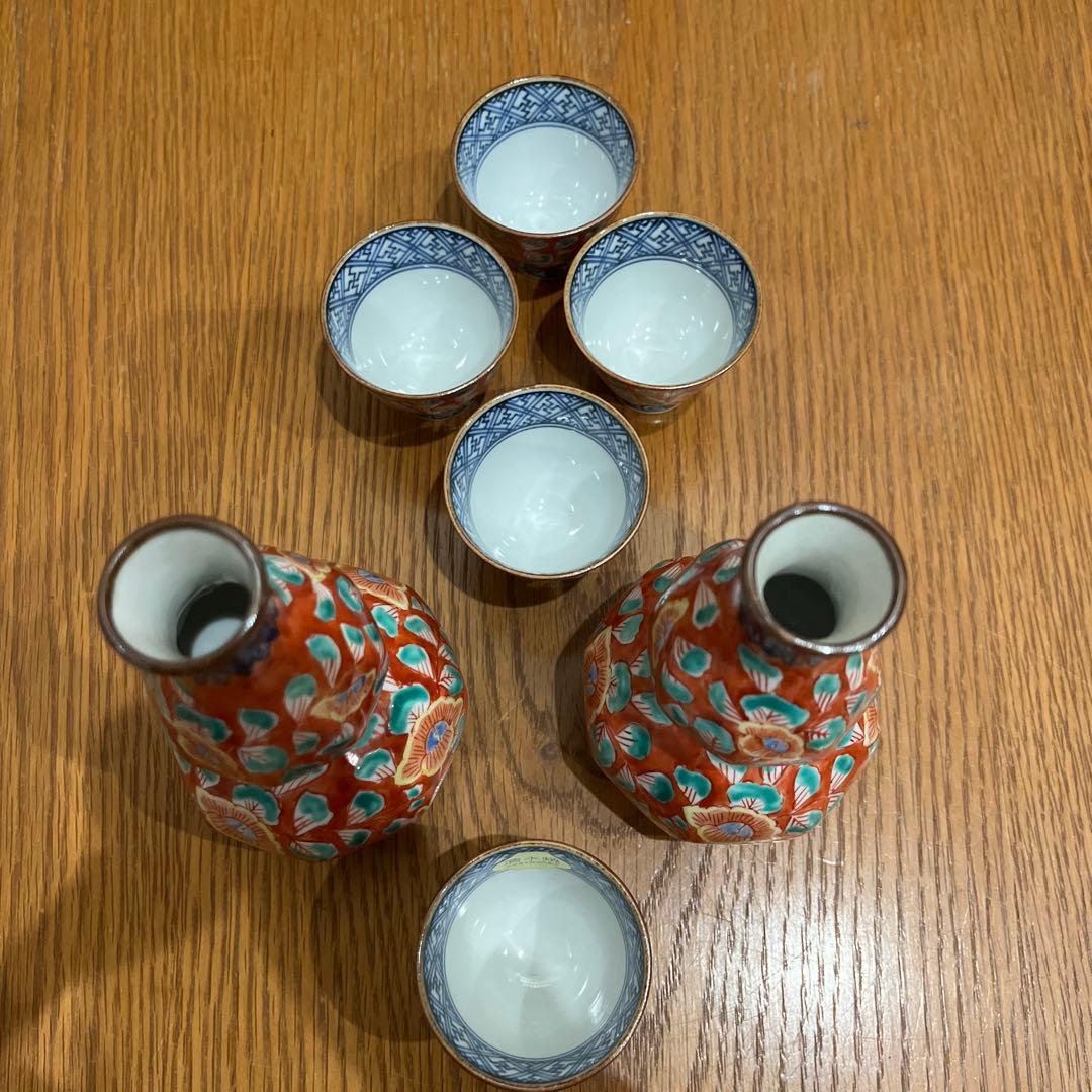 清水焼　平安壱楽　赤濃牡丹唐草 徳利✖️2個、お猪口✖️5個