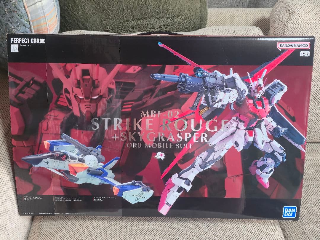 新品未開封 PG 1/60 ストライクルージュ＋スカイグラスパー