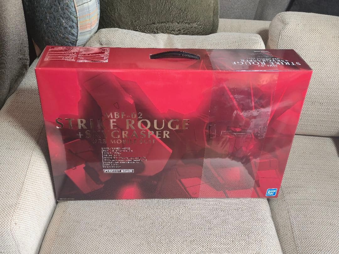 新品未開封 PG 1/60 ストライクルージュ＋スカイグラスパー