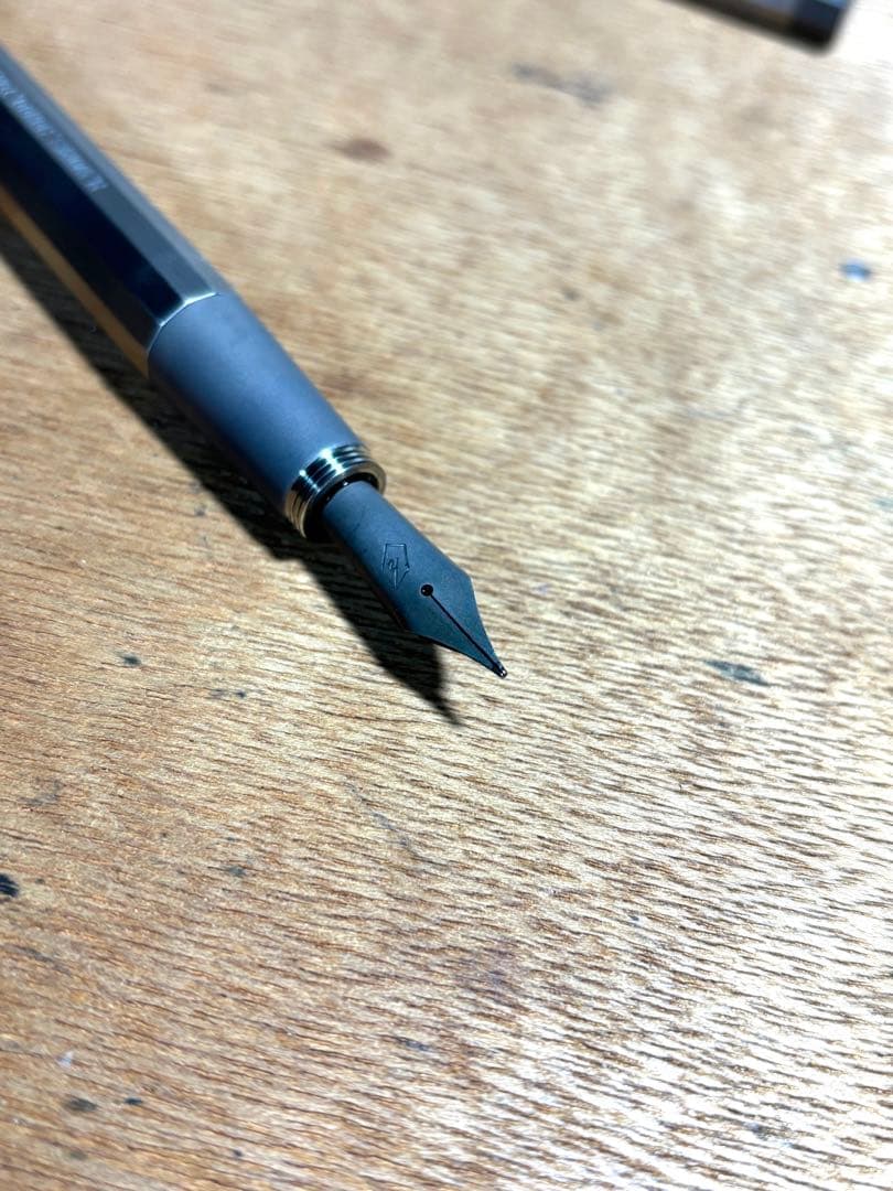 エイチワークス チタン万年筆 H.works