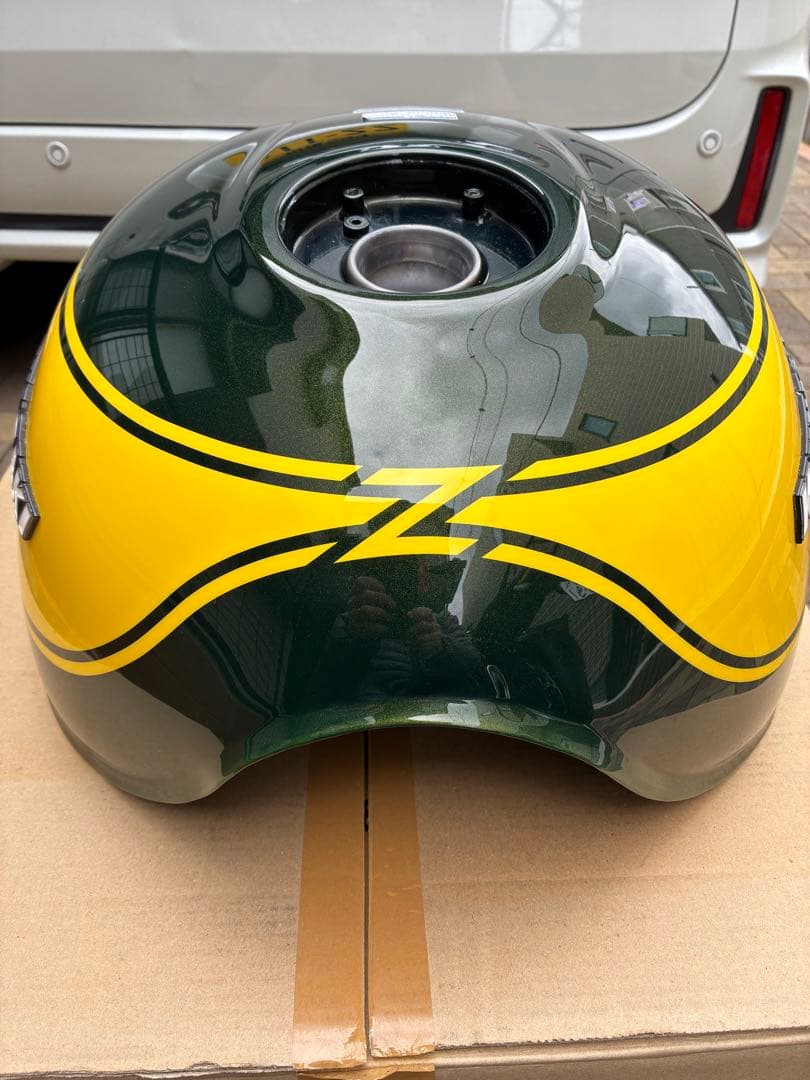 z900rsイエローボールエディション 純正タンク　2024年モデル