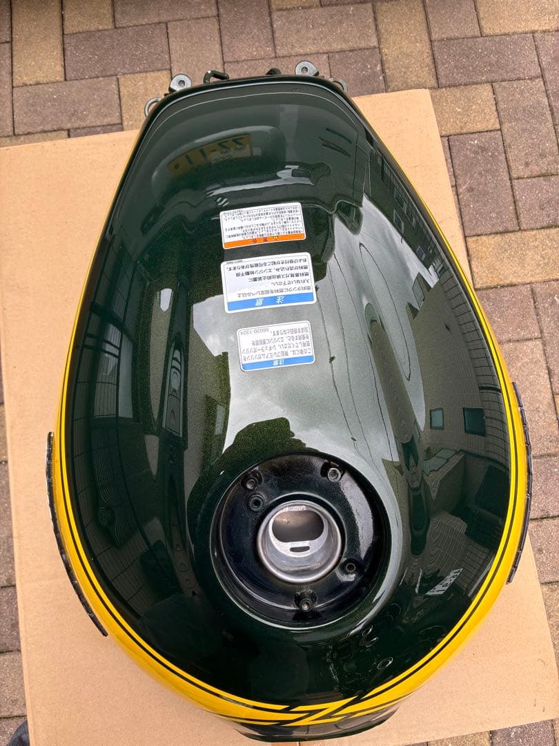 z900rsイエローボールエディション 純正タンク　2024年モデル