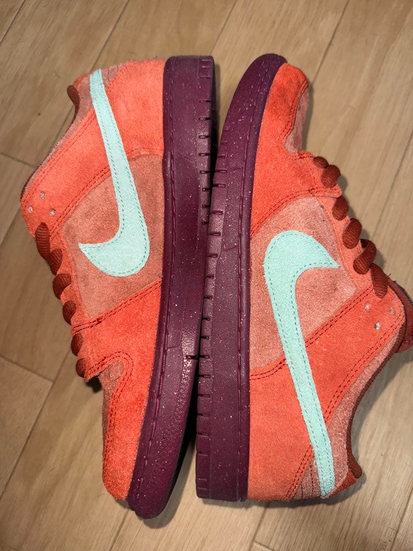 スケートボード Nike Dunk SB Low Pro Premium Mystic RED