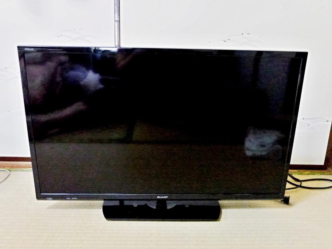 【動作品】シャープ液晶テレビ 32V型 AQUOS 2T-C32AE1