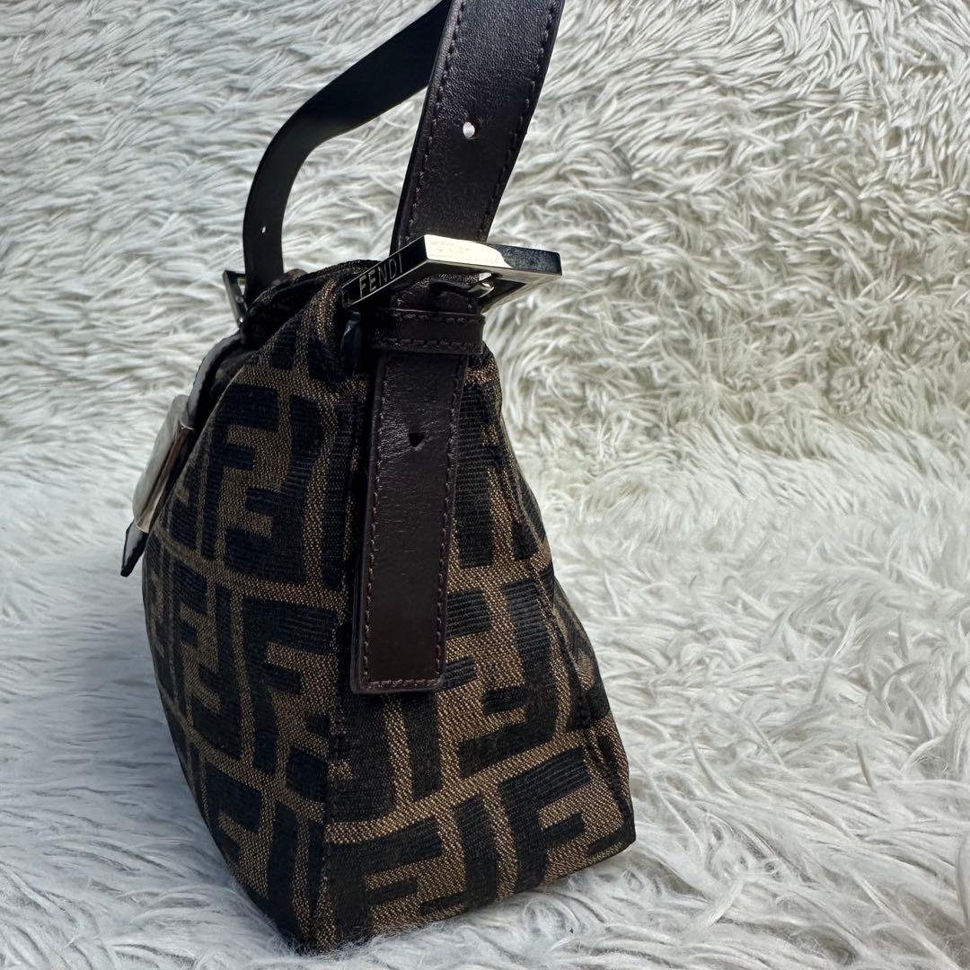 極美品 FENDI フェンディ マンマバケット ワンショルダーバッグ ズッカ