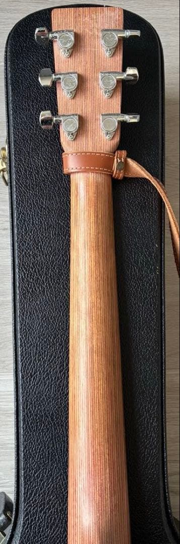 Martin DXM アコースティックギター ハードケース・カポ・ピック付