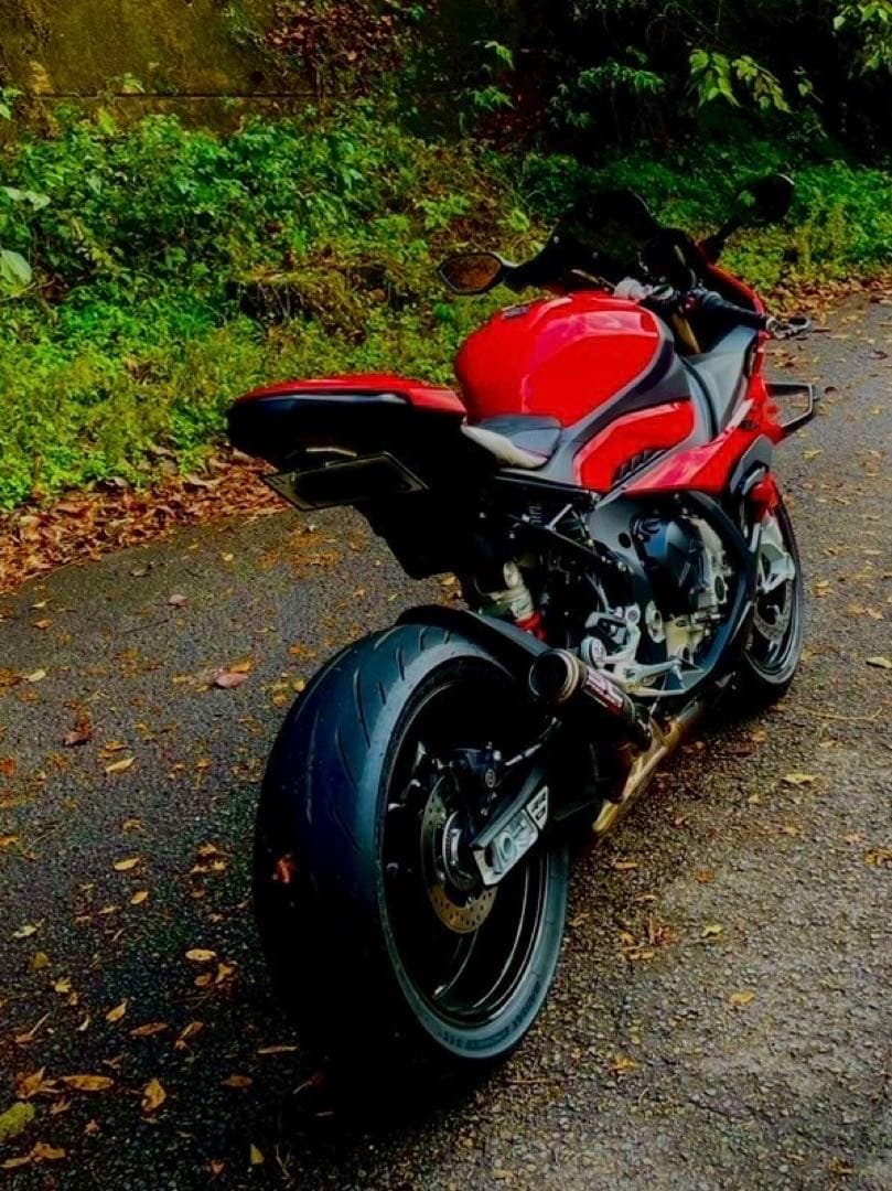 NRC BMW S1000RR （23-）Tuckedモデルフェンダーレスキット