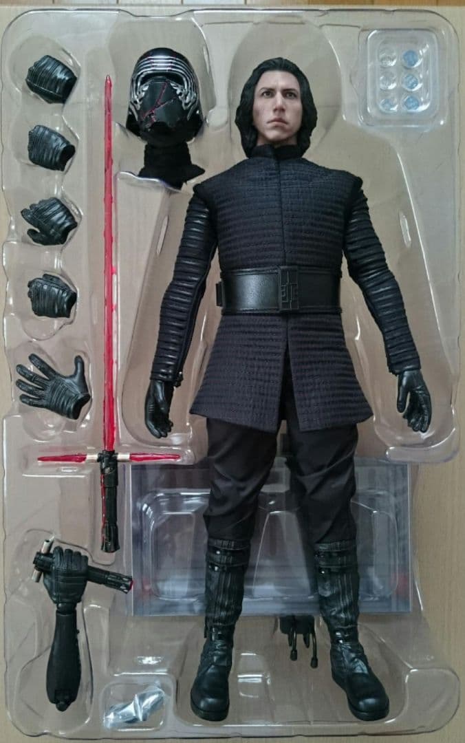 カイロレン ホットトイズ ムービー マスターピース スターウォーズ