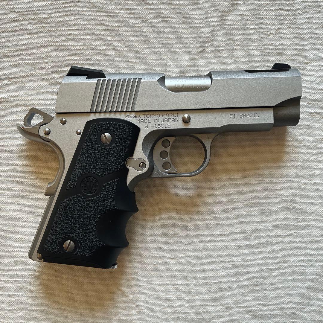 東京マルイ V10 ウルトラコンパクト シルバー　ガスブローバック