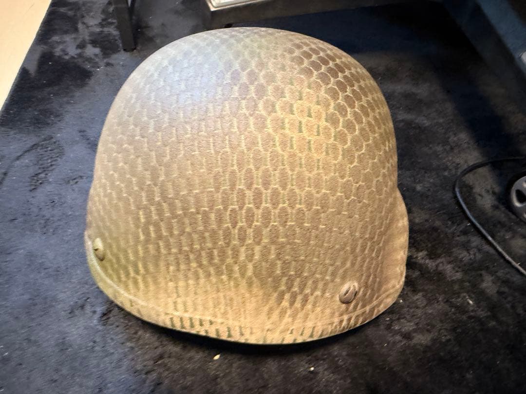 珍しいスネークペイント！実物 アメリカ軍放出品 ヘルメット ACH 値引き交渉可