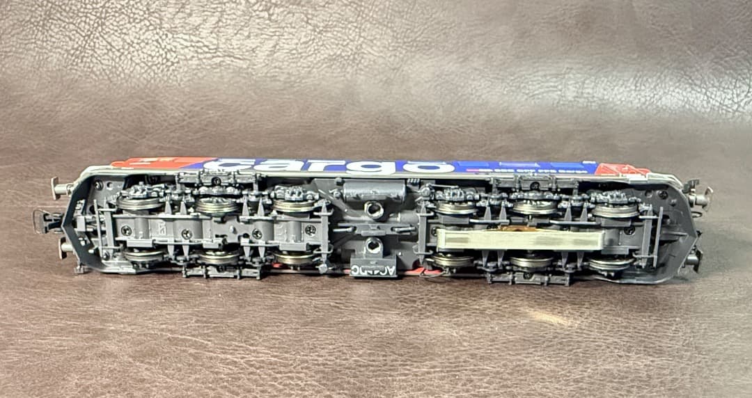 ESU31532　スイス Cargo 電気機関車　AC/DC切替可　ほぼ新品