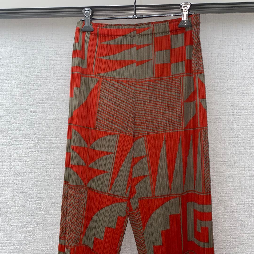 プリーツプリーズ パンツ　サイズ3