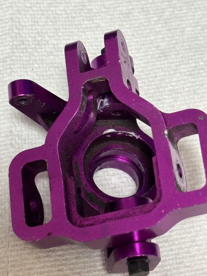 hpiサベージ アップライト　ナックル　ハブ