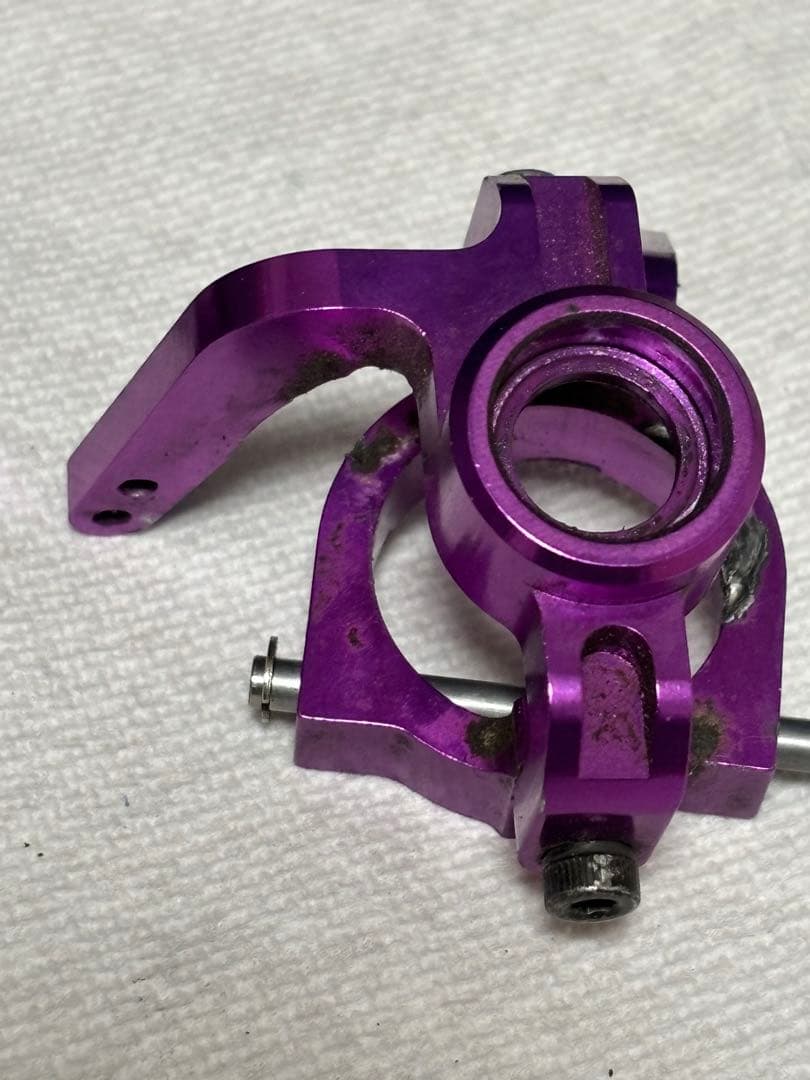 hpiサベージ アップライト　ナックル　ハブ