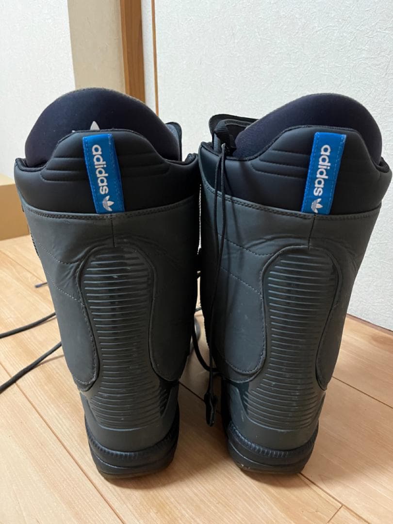 Adidas スノーボードブーツ