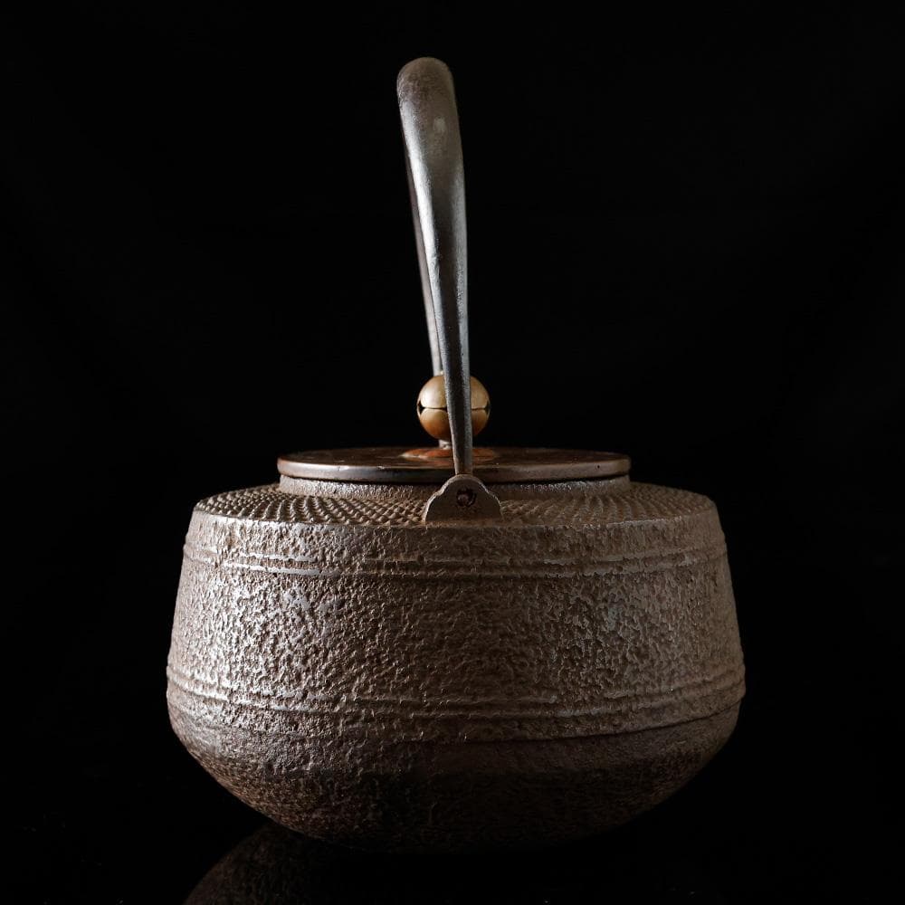南部鉄器 鉄瓶 銅蓋 霰 岩肌 煎茶道具 黄布