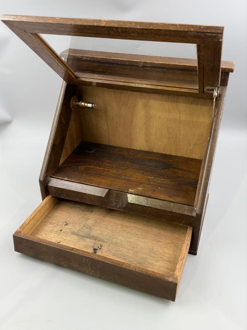 ☆FIVE FROM THE GROUND アンティークランプケース