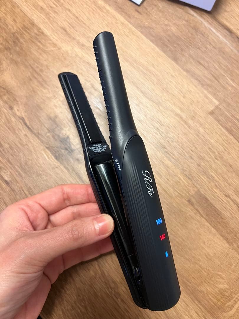 リファ フィンガーアイロン/ ReFa FINGER IRON ST ブラック