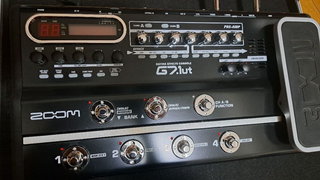 【美品】ZOOM G7.1ut マルチエフェクター【動確済】