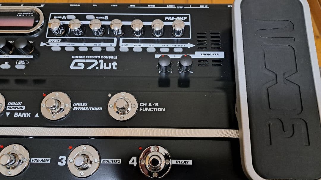 【美品】ZOOM G7.1ut マルチエフェクター【動確済】