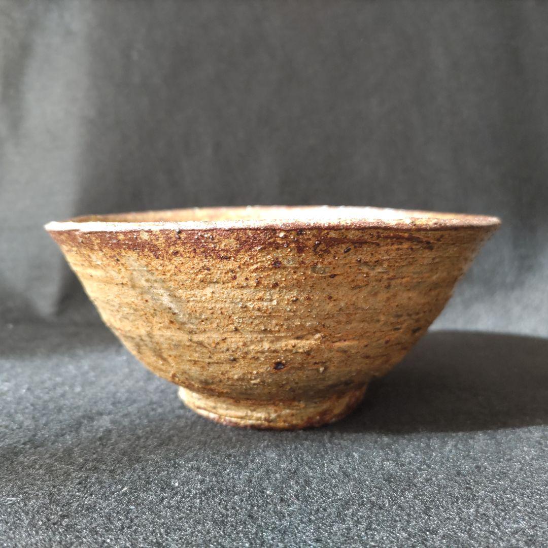 小林東五　伊羅保茶碗　茶道具　中古品　ホツ（小さな欠け）あり　ご飯茶碗にも