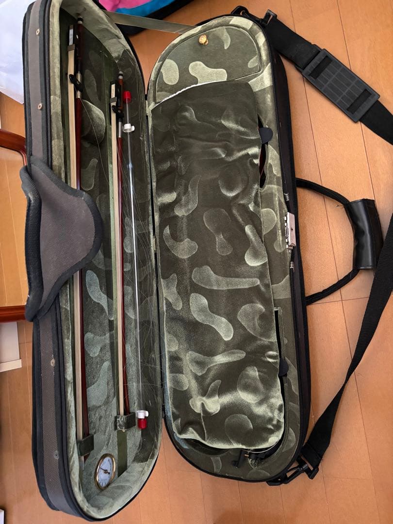 ヴァイオリンとケースセット