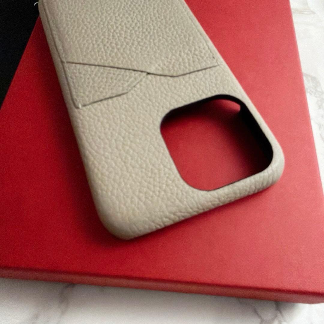 ⑤ ボナベンチュラ　iPhone13Pro グレージュ