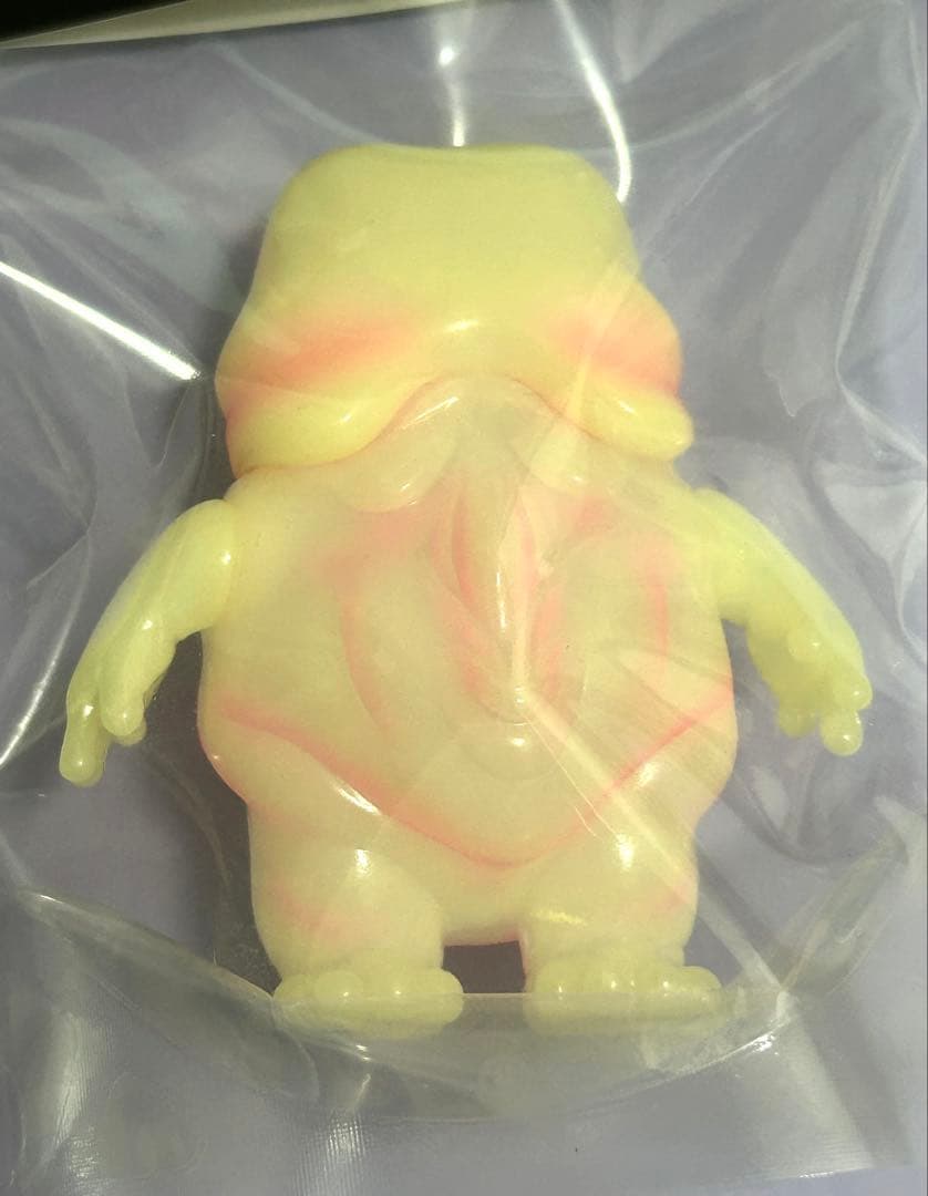 怪奇里紗　ぬっぺっぽう　蓄光 【 桃色・青色 】 2個セット