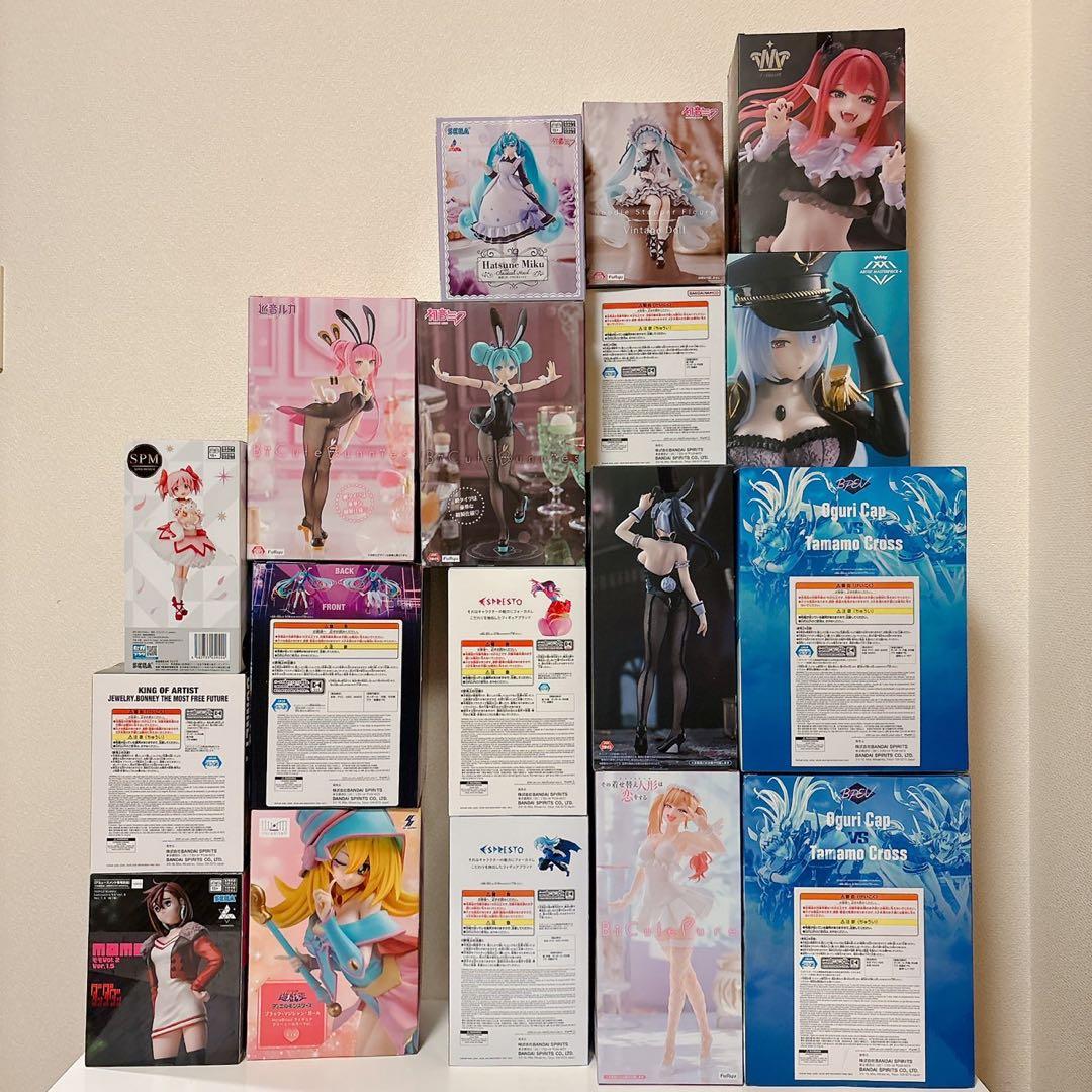 新品未開封 フィギュア18種 初音ミク・巡音ルカ・喜多川海夢・ナーベラル ほか