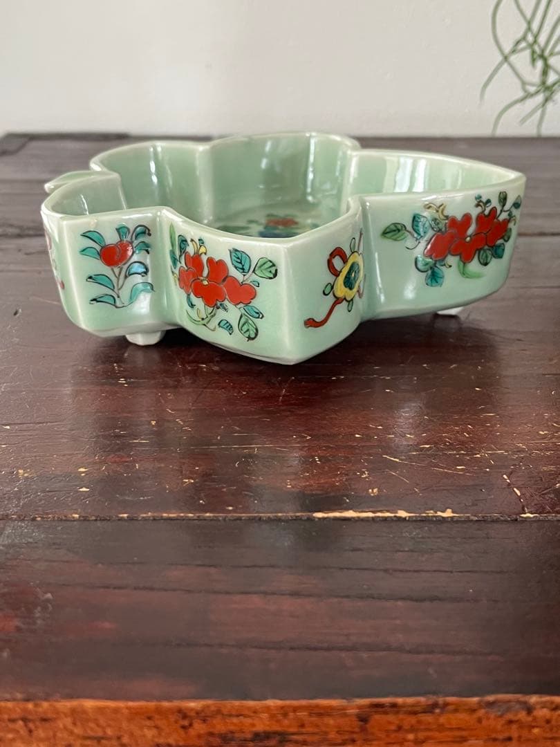 希少　注文品　清朝期　新渡　楓形鉢　五彩　蝶　虫　菊　中国古玩　変形向付菓子鉢
