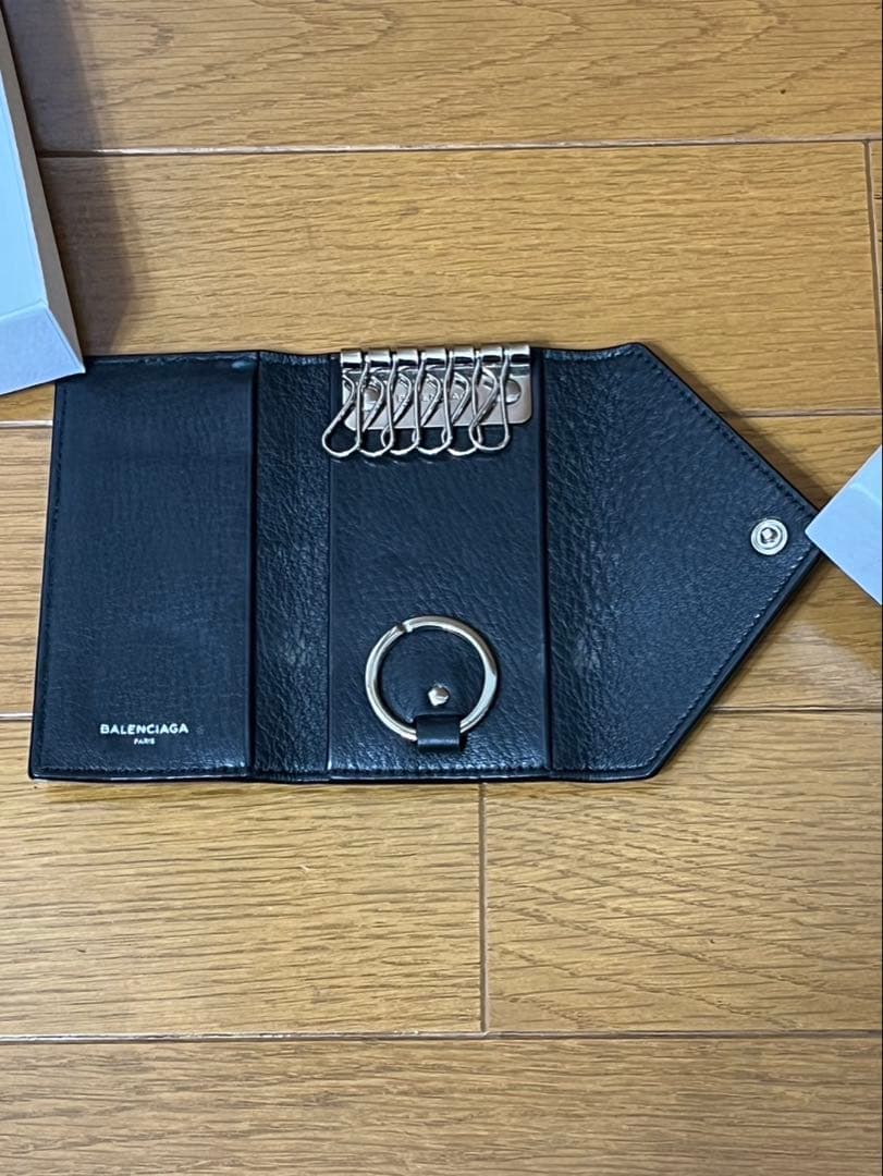 k*k様 【美品】 BALENCIAGA ブラックレザーキーケース