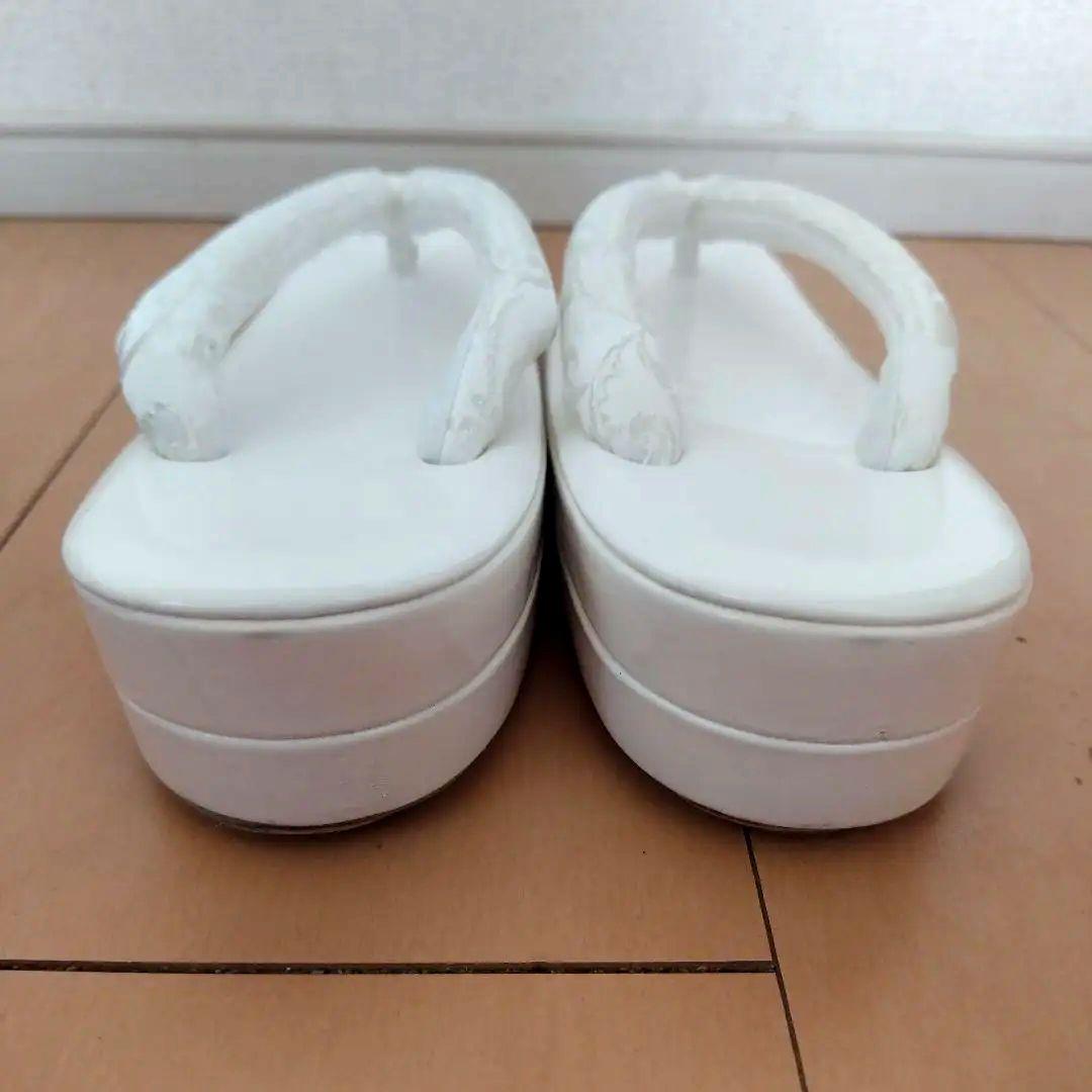 パール装飾の円形バッグと草履のセット 白 成人式