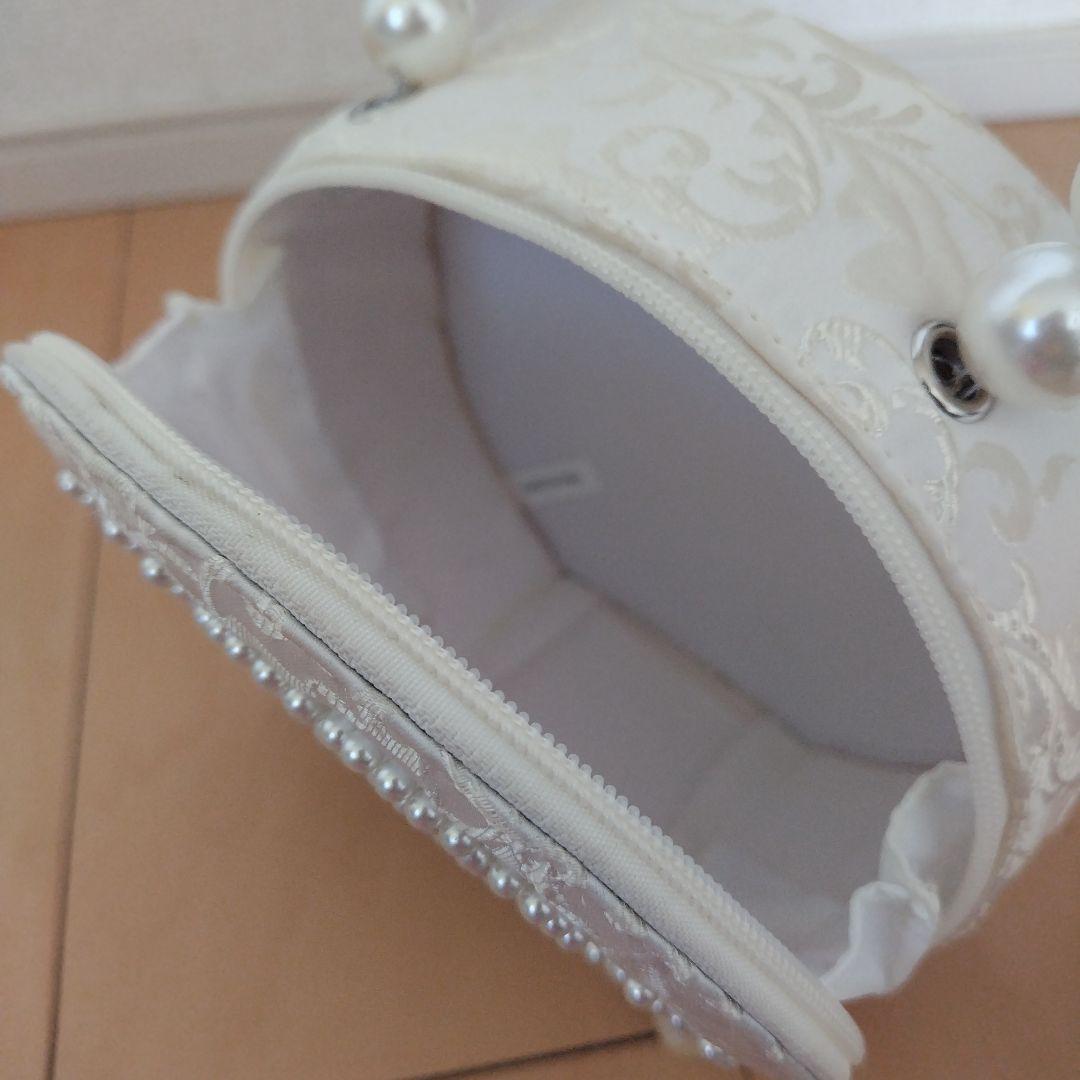 パール装飾の円形バッグと草履のセット 白 成人式