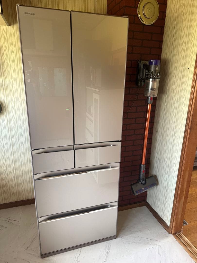 美品‼️HITACHI R-KW57K(XN)