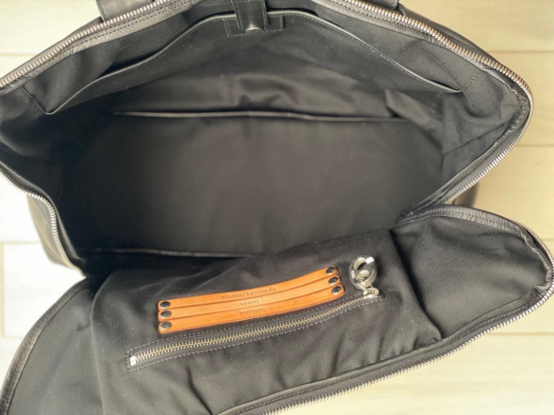 cornelian tauras by daisuke iwanaga バッグ