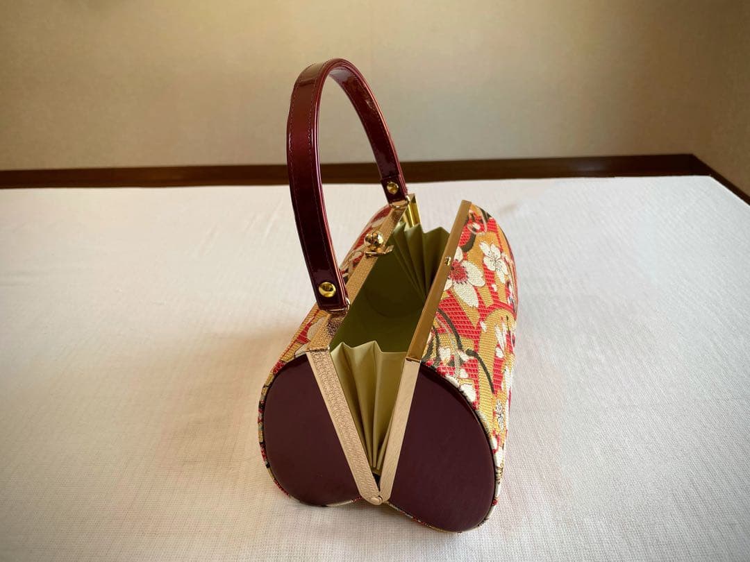 新品未使用品　振袖用　草履.バックセット