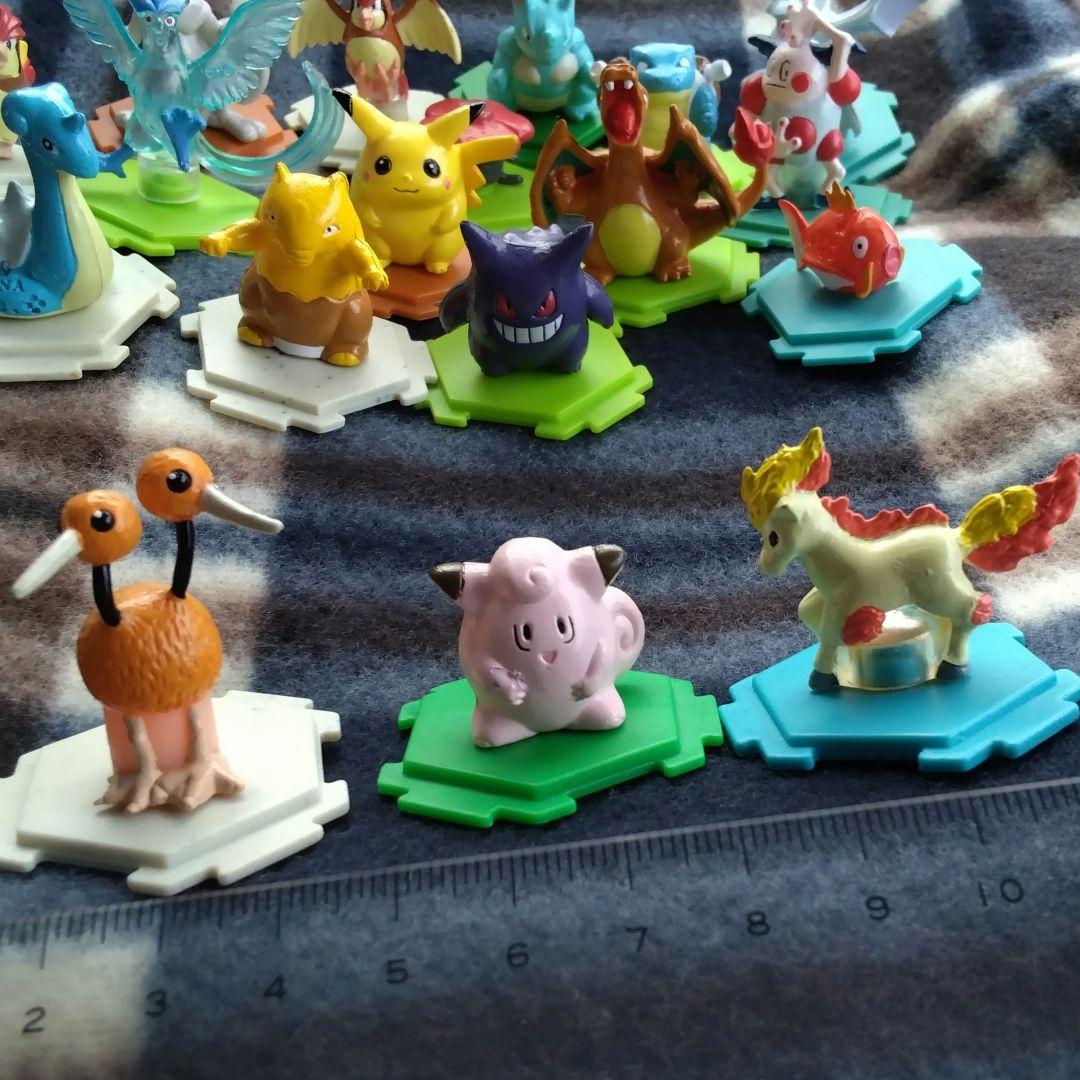 ポケモン　ミニフィギュア　フルカラースタジアム 　ピカチュウ