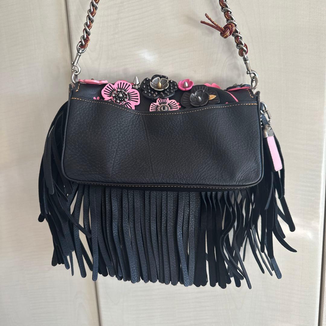 超美品COACH コーチ￼ パーティー、クラッチバッグ 黒花