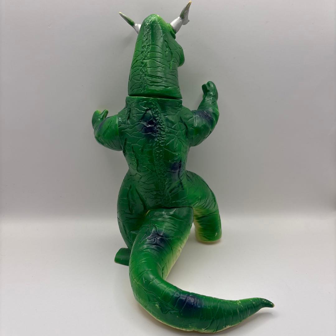 バンダイ ウルトラマン生誕25周年記念ウルトラ怪獣　ブルマァク エレキング